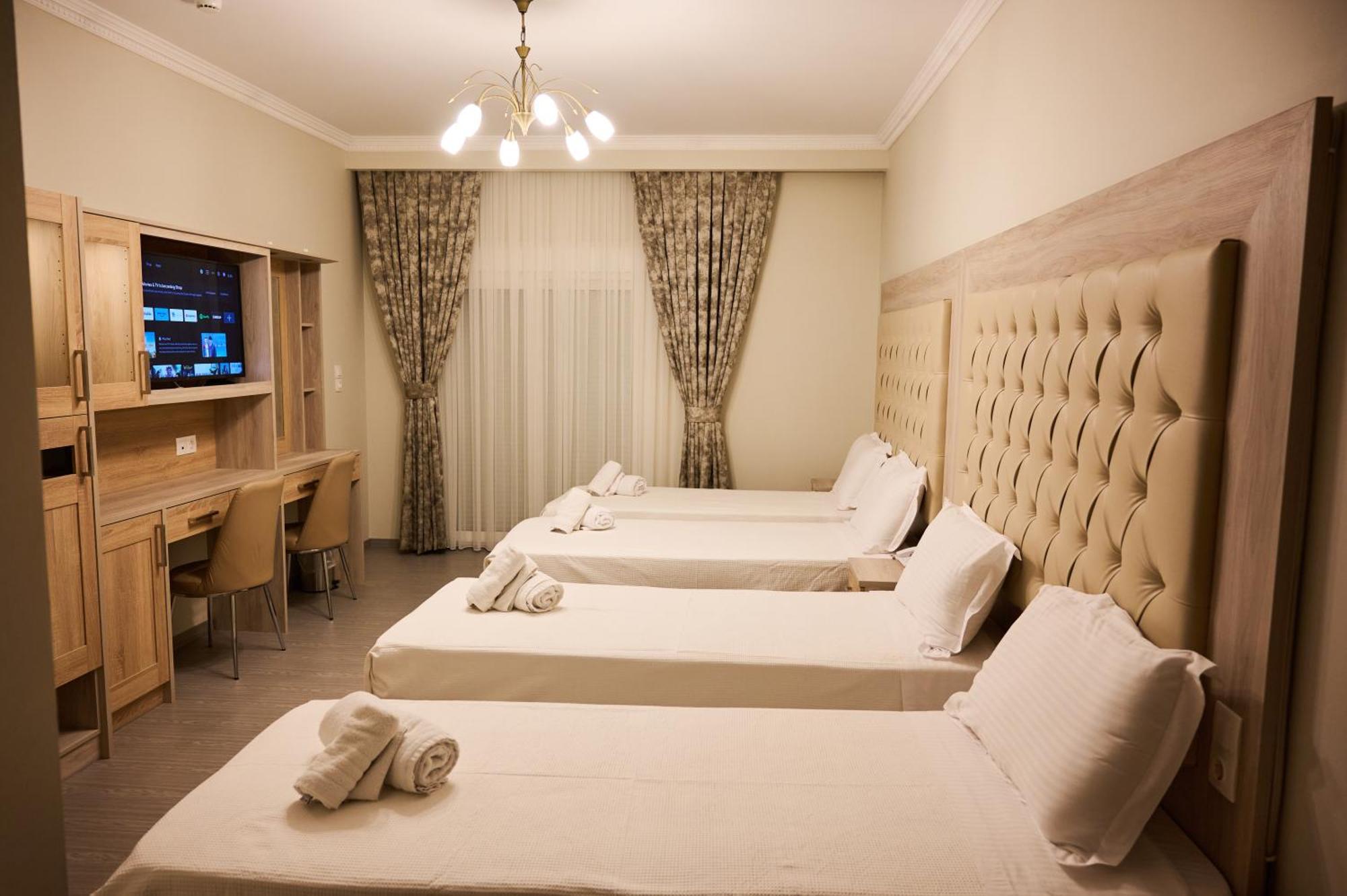 Famissi Suites 1 Kalambaka Extérieur photo