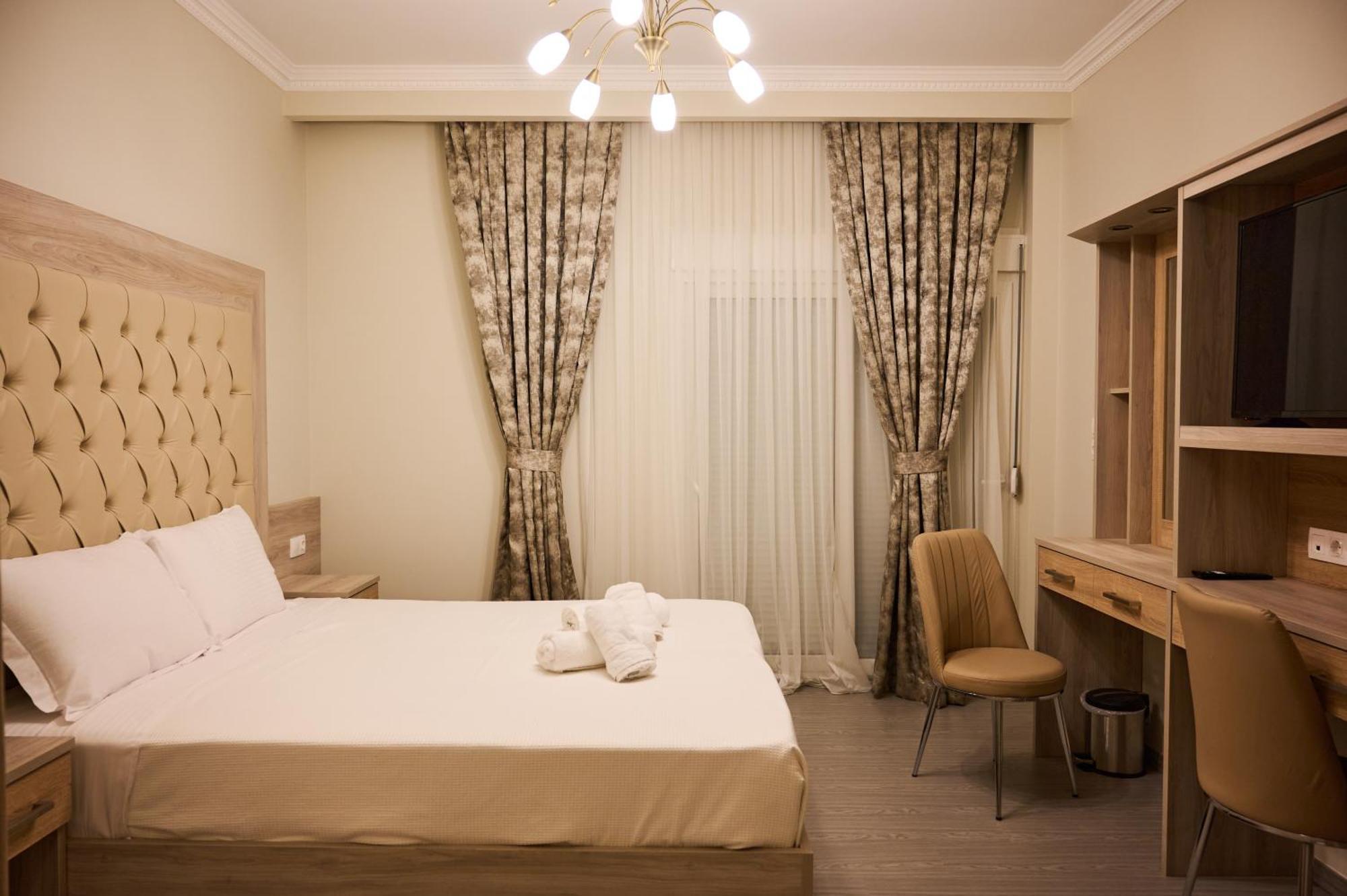 Famissi Suites 1 Kalambaka Extérieur photo