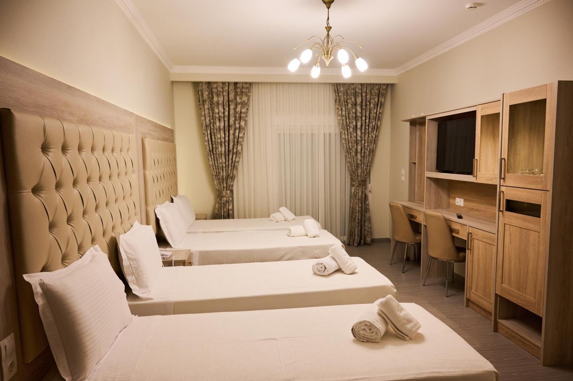 Famissi Suites 1 Kalambaka Extérieur photo